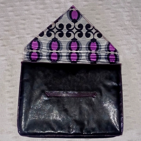 Studio C pre-loved laptop sleeve - Picture 2 of 8